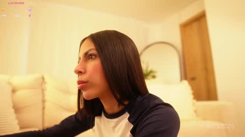 Veronica online show from March 8, 2025, 11:37 am