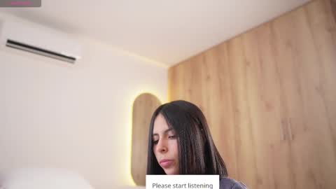 Veronica online show from November 25, 2025, 3:34 pm