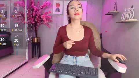 veronica online show from May 26, 2026, 7:43 pm