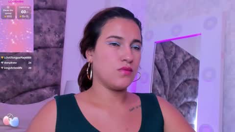 Snapshot of veronica_olson_ chatting on January 23, 2025, 11:04 am Veronica Olson online show from January 23, 2025, 11:04 am