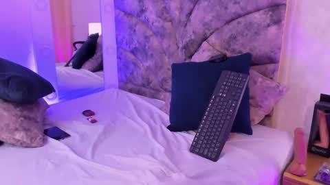 Snapshot of veronica_olson_ chatting on January 31, 2025, 5:51 am Veronica Olson online show from January 31, 2025, 5:51 am