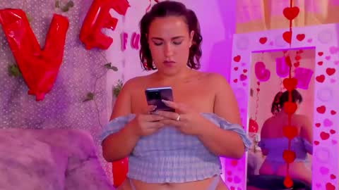 Snapshot of veronica_olson_ chatting on February 15, 2025, 8:54 am Veronica Olson online show from February 15, 2025, 8:54 am