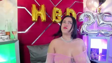 Snapshot of veronica_olson_ chatting on October 15, 2025, 4:23 am Veronica Olson online show from October 15, 2025, 4:23 am