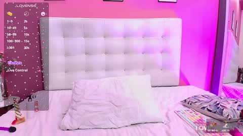 Snapshot of veronica_roose chatting on December 24, 2024, 6:22 am Veronica online show from December 24, 2024, 6:22 am