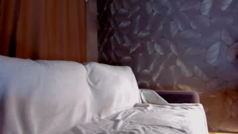 Snapshot of veronica_sland chatting on December 25, 2024, 10:16 pm Veronica online show from December 25, 2024, 10:16 pm