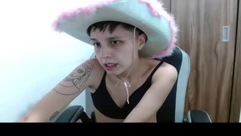 Veronica Clark online show from December 10, 2024, 3:30 am