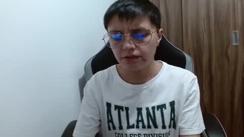 Veronica Clark online show from December 23, 2024, 4:01 am