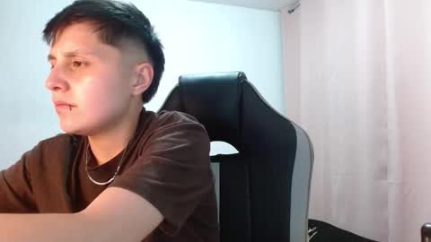 Veronica Clark online show from October 18, 2025, 3:53 am