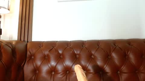 Veronica Robles online show from December 3, 2024, 11:35 pm