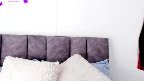 Snapshot of veronicatonu chatting on February 23, 2025, 2:57 pm VeronicaTonu online show from February 23, 2025, 2:57 pm