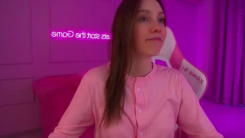 Snapshot of veronicavance chatting on February 3, 2026, 6:40 am Veronica online show from February 3, 2026, 6:40 am