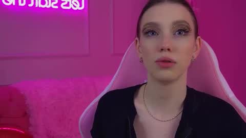 Snapshot of veronicavance chatting on February 17, 2026, 6:21 am Veronica online show from February 17, 2026, 6:21 am