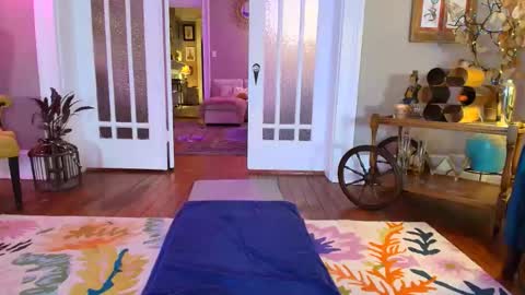 Snapshot of veronicawest chatting on November 7, 2025, 11:49 pm Veronica Weston online show from November 7, 2025, 11:49 pm