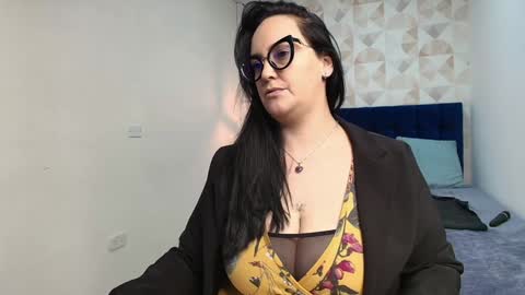 veroniicabbw online show from February 7, 2025, 3:52 pm