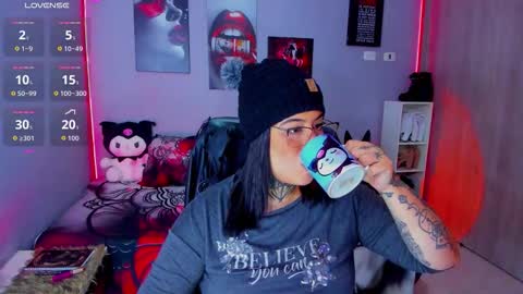 Miss Veronika online show from October 17, 2025, 9:34 am