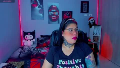 Miss Veronika online show from November 19, 2025, 8:14 am