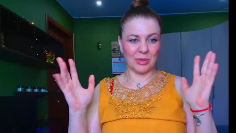VeronikawGold online show from June 7, 2026, 4:55 pm