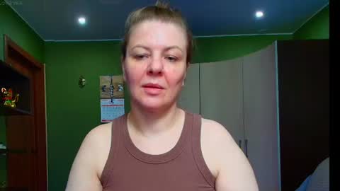 VeronikawGold online show from June 8, 2026, 7:42 am
