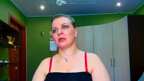 VeronikawGold online show from June 12, 2026, 3:11 pm