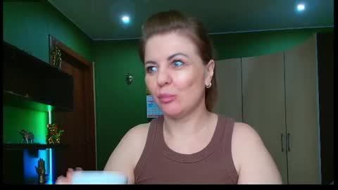 VeronikawGold online show from July 7, 2026, 3:20 am