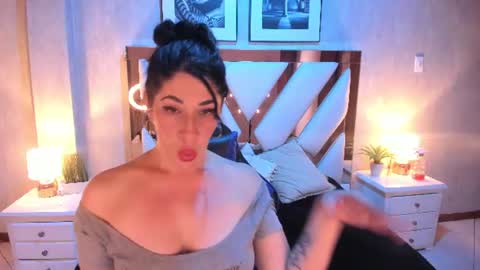 Veronica  online show from July 28, 2026, 4:05 pm