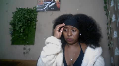 verronique1511 online show from June 13, 2026, 7:23 pm