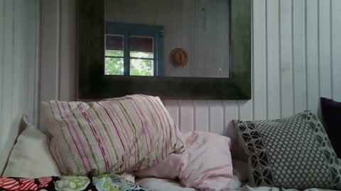 Snapshot of versatilexswede chatting on June 23, 2026, 4:27 pm John online show from June 23, 2026, 4:27 pm