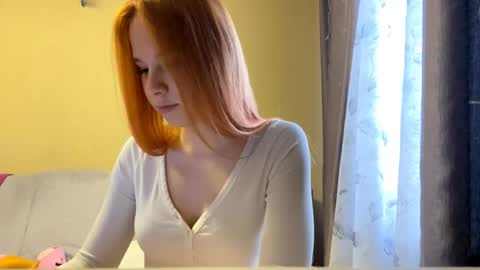 Lina online show from May 21, 2026, 11:39 am