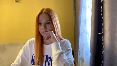 Lina online show from May 25, 2026, 11:38 am
