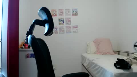 veruca99 online show from May 25, 2026, 1:17 pm