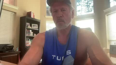 Snapshot of vervalas1 chatting on August 7, 2026, 10:23 pm Vervalas online show from August 7, 2026, 10:23 pm