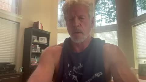 Snapshot of vervalas1 chatting on August 9, 2026, 6:46 pm Vervalas online show from August 9, 2026, 6:46 pm