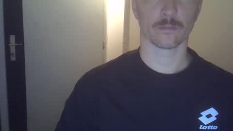 Snapshot of veryhotpervert chatting on December 5, 2025, 4:14 pm veryhotpervert online show from December 5, 2025, 4:14 pm