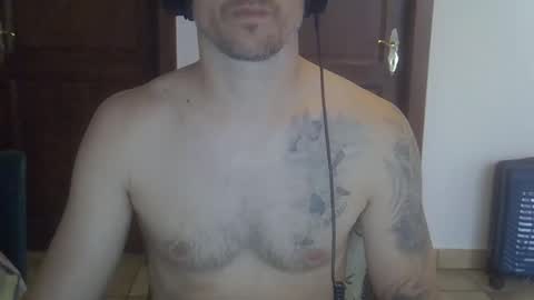 Snapshot of veryhotpervert chatting on May 26, 2026, 7:15 am veryhotpervert online show from May 26, 2026, 7:15 am