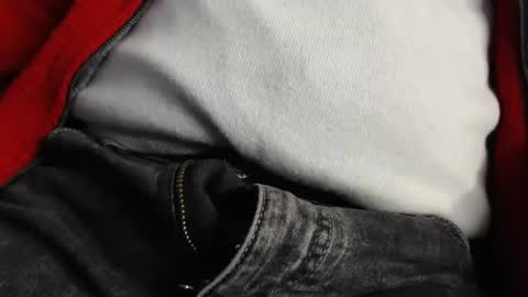 Erik online show from February 9, 2025, 2:29 pm