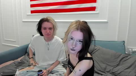 Snapshot of veryraretwins chatting on June 1, 2026, 7:43 am veryraretwins online show from June 1, 2026, 7:43 am
