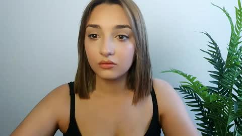 Snapshot of veryveryshygirl chatting on May 7, 2026, 11:15 am Ana online show from May 7, 2026, 11:15 am