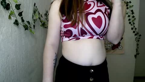 Snapshot of veryveryvery_shy chatting on March 5, 2026, 8:32 am veryveryvery_shy online show from March 5, 2026, 8:32 am