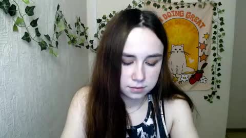 Snapshot of veryveryvery_shy chatting on March 7, 2026, 9:50 am veryveryvery_shy online show from March 7, 2026, 9:50 am