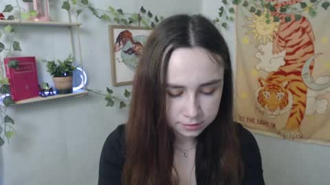 Snapshot of veryveryvery_shy chatting on April 4, 2026, 5:27 am veryveryvery_shy online show from April 4, 2026, 5:27 am