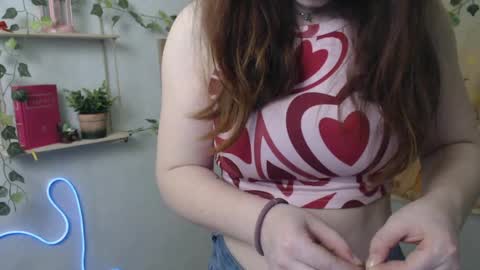 Snapshot of veryveryvery_shy chatting on April 10, 2026, 7:02 am veryveryvery_shy online show from April 10, 2026, 7:02 am