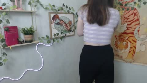 Snapshot of veryveryvery_shy chatting on April 14, 2026, 5:46 am veryveryvery_shy online show from April 14, 2026, 5:46 am