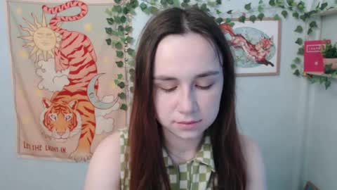 veryveryvery_shy online show from June 2, 2026, 5:42 am