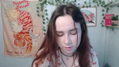 veryveryvery_shy online show from June 5, 2026, 5:58 am