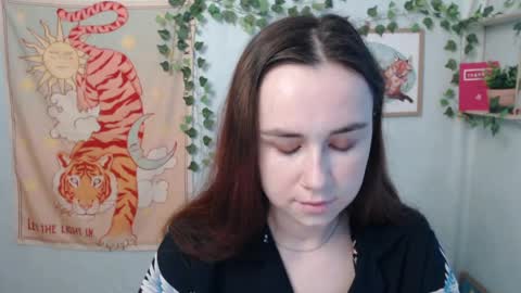 veryveryvery_shy online show from June 8, 2026, 5:30 am