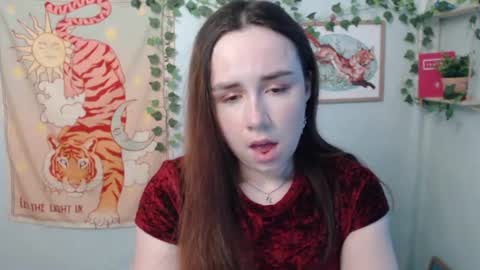 veryveryvery_shy online show from July 18, 2026, 5:44 am