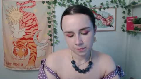 veryveryvery_shy online show from July 27, 2026, 5:36 am