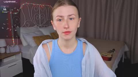 Snapshot of vespera_celeste chatting on October 4, 2025, 5:49 am Celeste online show from October 4, 2025, 5:49 am