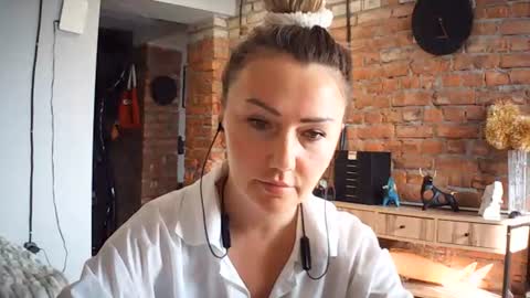 Snapshot of vesta_x chatting on August 1, 2026, 2:27 pm vesta x online show from August 1, 2026, 2:27 pm