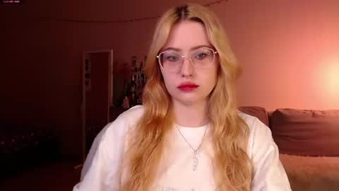 Snapshot of vetta_dey chatting on June 19, 2026, 12:37 am Iva online show from June 19, 2026, 12:37 am
